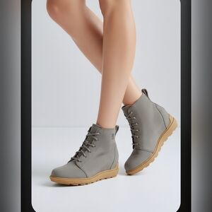 Sorel Evie II Lace Boots